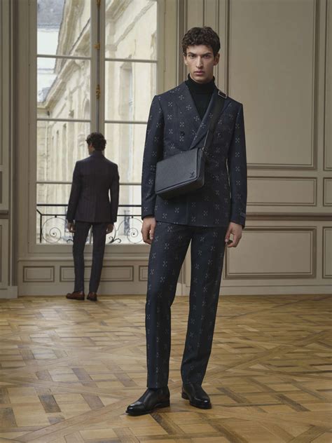 louis vuitton costume uomo|louis vuitton formal wear men.